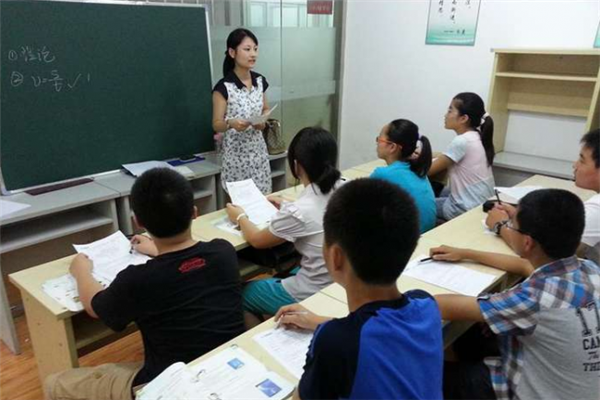 笃学教育加盟