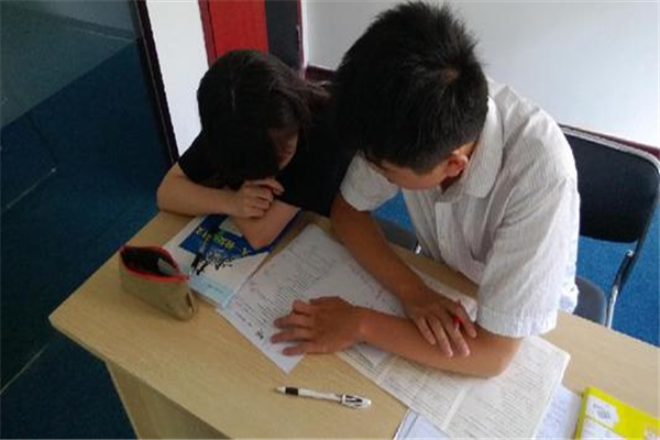 笃学教育加盟